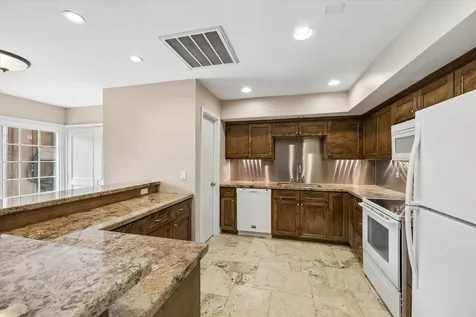 2219 Triway Lane 240 Houston TX 77043