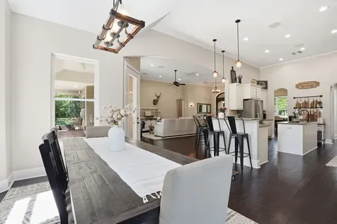 4215 Longhorn Drive Cleveland TX 77328