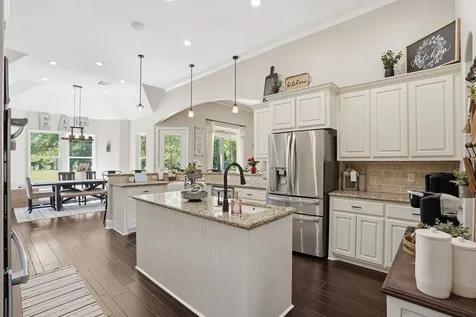 4215 Longhorn Drive Cleveland TX 77328