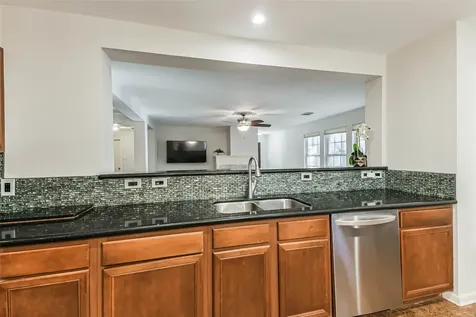 3711 Norwood Glen Lane Friendswood TX 77546