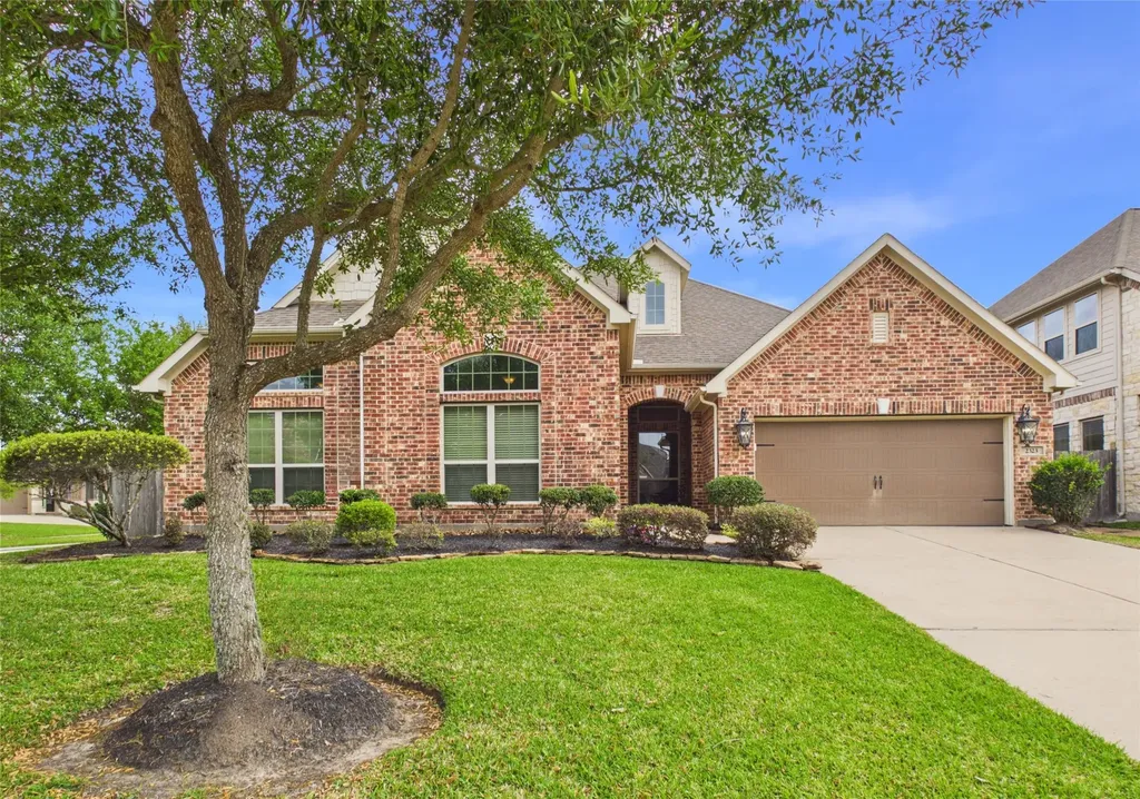 2323 Darden Springs Lane Friendswood TX 77546