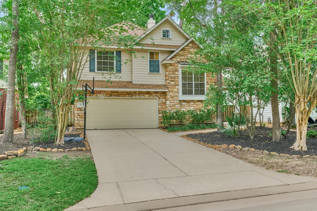 93 N Apple Springs Circle The Woodlands TX 77382