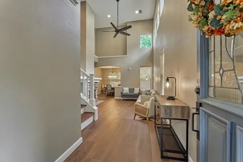 93 N Apple Springs Circle The Woodlands TX 77382