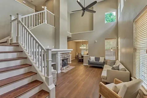 93 N Apple Springs Circle The Woodlands TX 77382