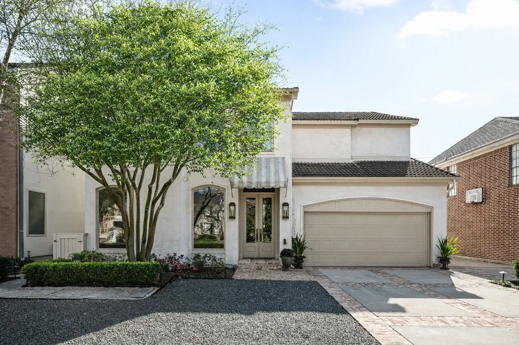 2017 Dryden Road Houston TX 77030