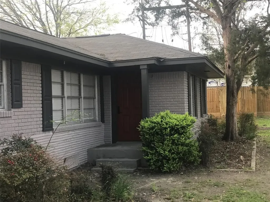 100 W Madison Street A Trinity TX 75862