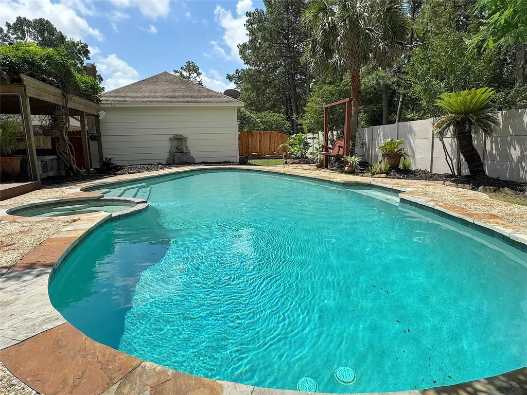 1911 Tawny Oaks Drive Kingwood TX 77345