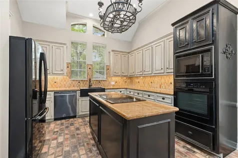 1911 Tawny Oaks Drive Kingwood TX 77345