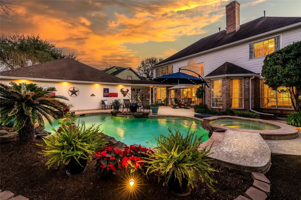 7910 Fall River Court Sugar Land TX 77479