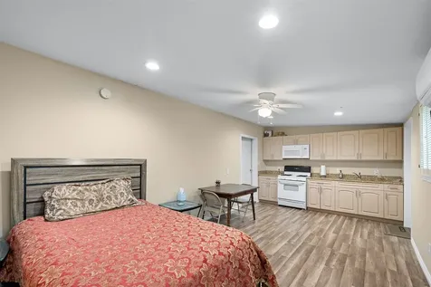 11846 Prairie Hill Drive Hearne TX 77859