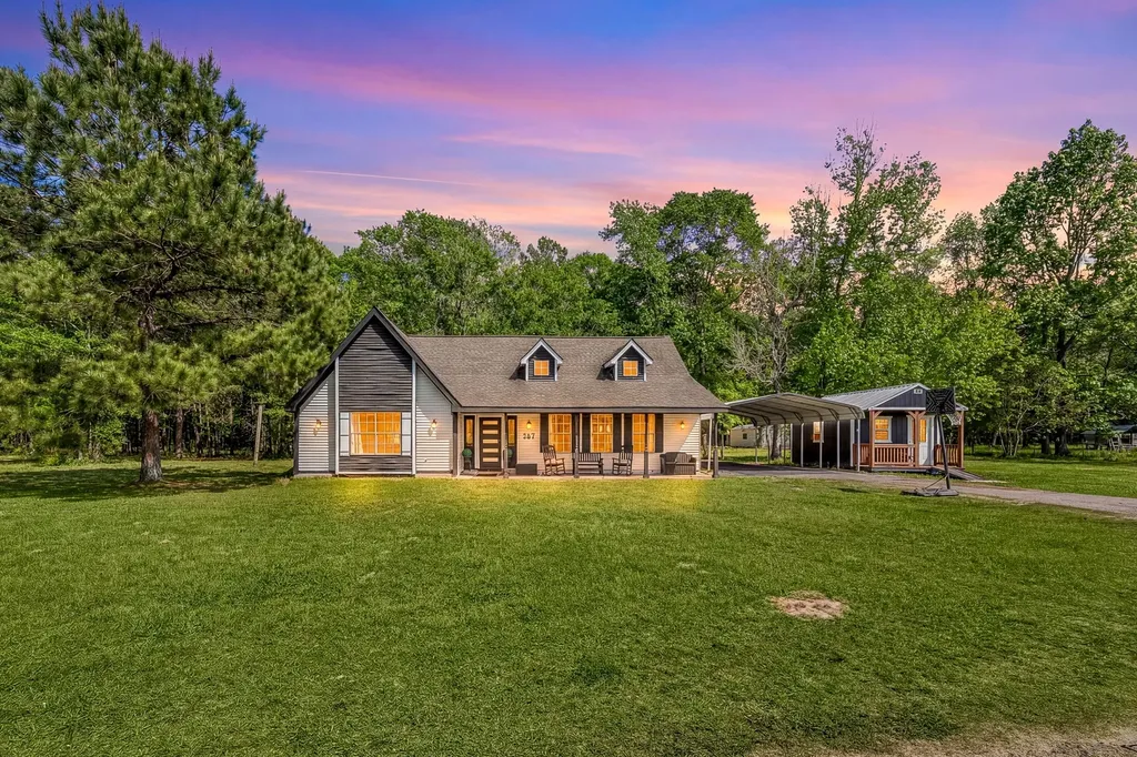 167 County Road 3185 Cleveland TX 77327