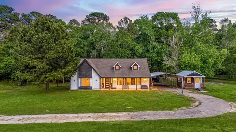 167 County Road 3185 Cleveland TX 77327