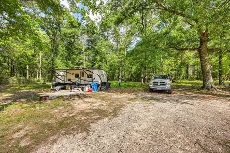 167 County Road 3185 Cleveland TX 77327