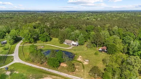 167 County Road 3185 Cleveland TX 77327