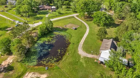 167 County Road 3185 Cleveland TX 77327
