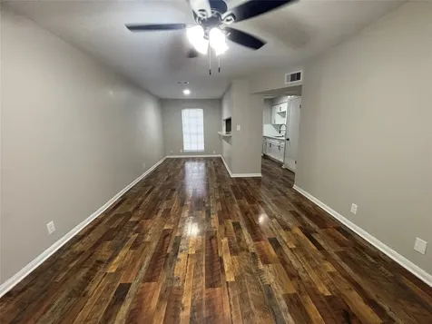 910 7th Avenue N 9 Texas City TX 77590