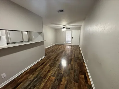 910 7th Avenue N 9 Texas City TX 77590