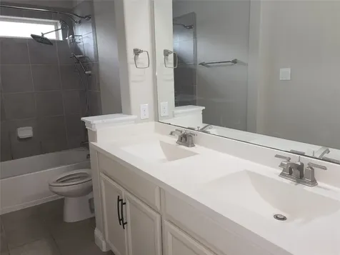 6802 Regal Lakes Drive Katy TX 77493