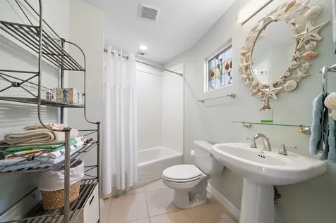 4207 Barataria Court Galveston TX 77554