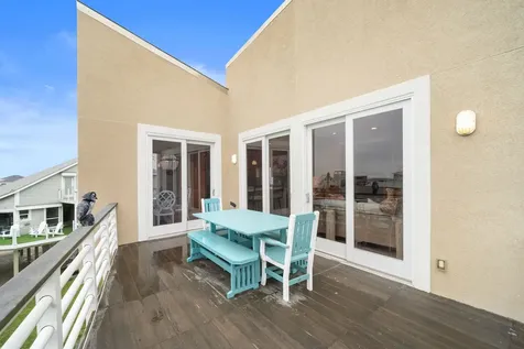 4207 Barataria Court Galveston TX 77554