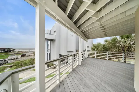 4207 Barataria Court Galveston TX 77554