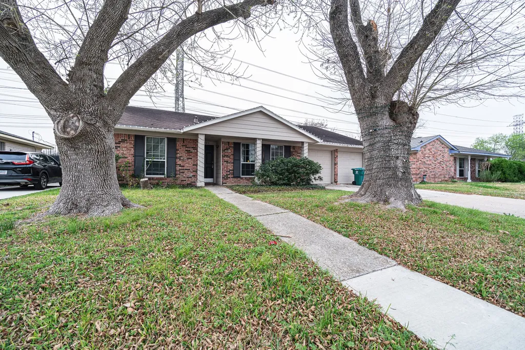 7406 Baneway Drive Houston TX 77072