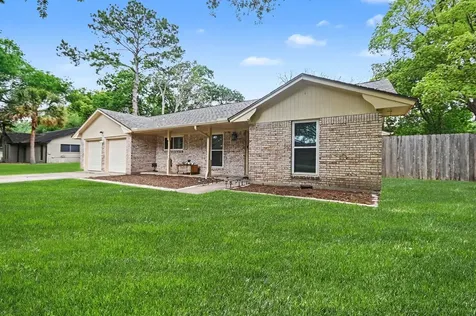 114 E Wildwinn Drive Alvin TX 77511