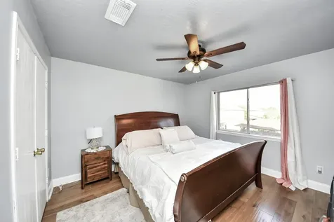 13019 Lindenloch Lane Houston TX 77085