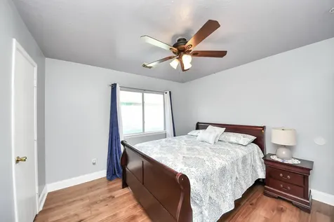 13019 Lindenloch Lane Houston TX 77085
