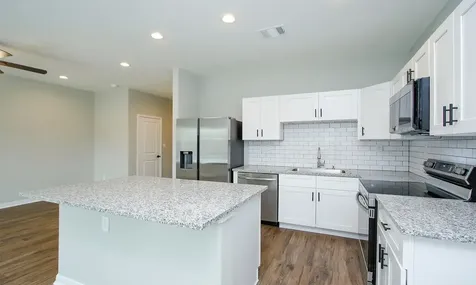 14010 Longstreet Building 3 B Willis TX 77318