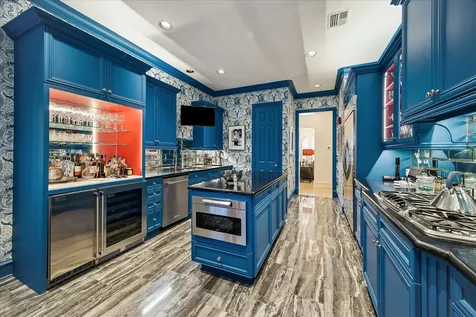 3 Exbury Way Houston TX 77056