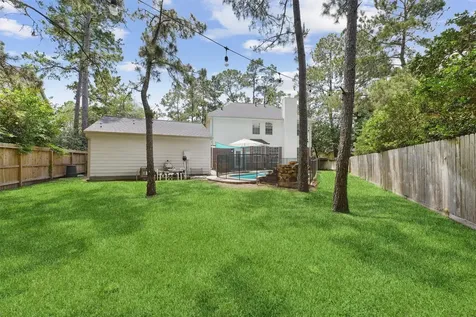 74 W Summer Storm Circle The Woodlands TX 77381