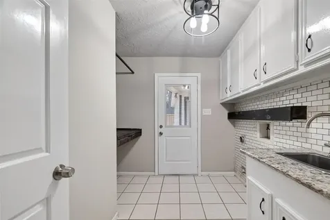 2402 Oak Shores Drive Houston TX 77339