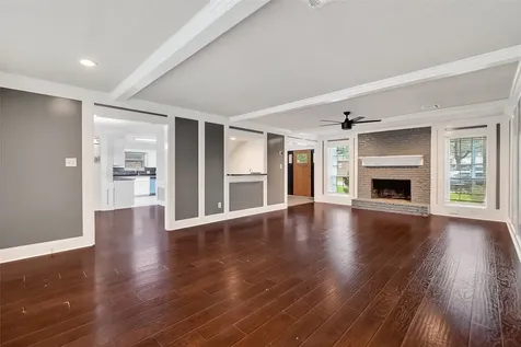 2402 Oak Shores Drive Houston TX 77339