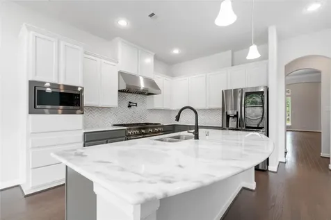 1303 Gardenia Drive Houston TX 77018