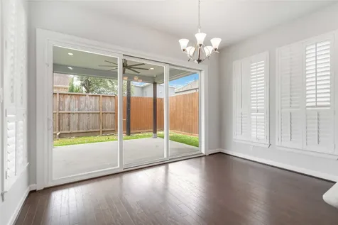1303 Gardenia Drive Houston TX 77018