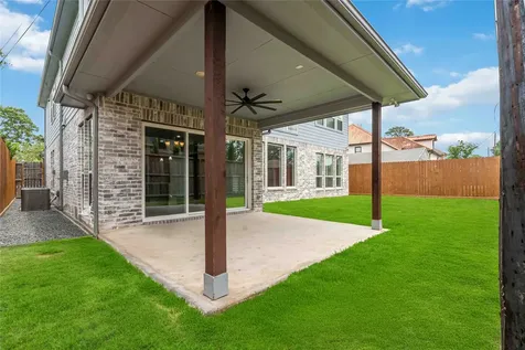 1303 Gardenia Drive Houston TX 77018