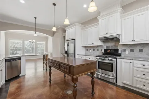 500 Burwell Road Highlands TX 77562