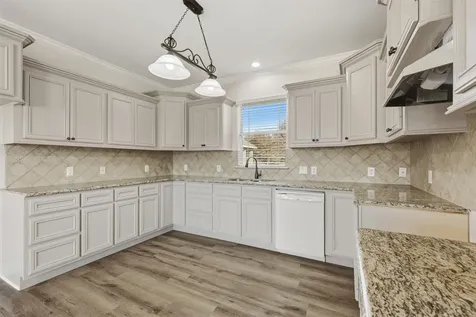 500 Burwell Road Highlands TX 77562