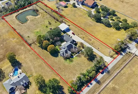 500 Burwell Road Highlands TX 77562