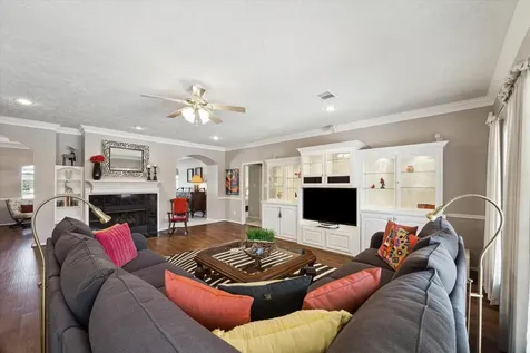 4211 Kirby Oaks Drive S Seabrook TX 77586