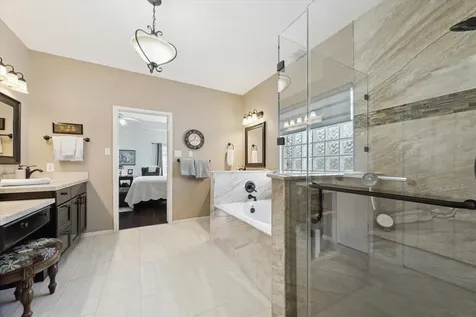 4211 Kirby Oaks Drive S Seabrook TX 77586