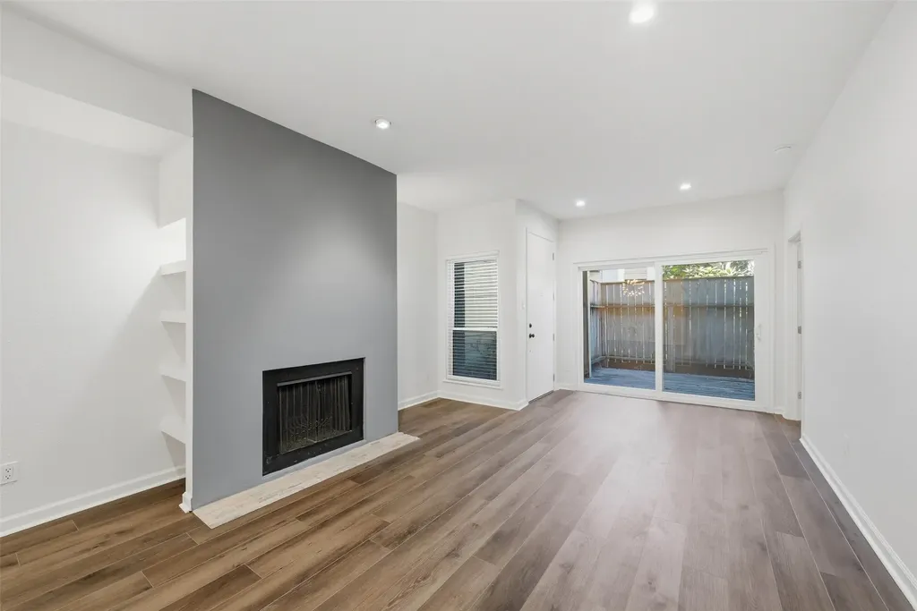 2100 Tanglewilde Street 625 Houston TX 77063
