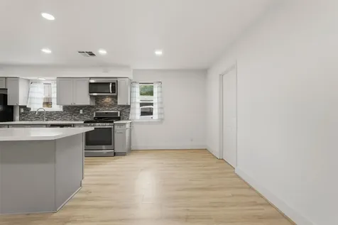 1219 Wisterwood Drive Houston TX 77043