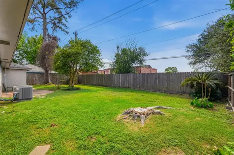 1219 Wisterwood Drive Houston TX 77043