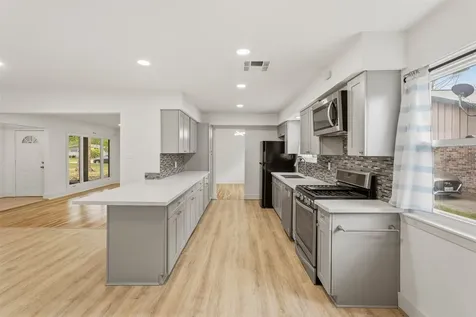 1219 Wisterwood Drive Houston TX 77043
