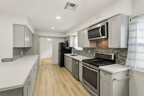 1219 Wisterwood Drive Houston TX 77043
