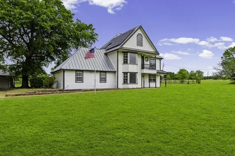 1985 Eastridge Lane Madisonville TX 77864