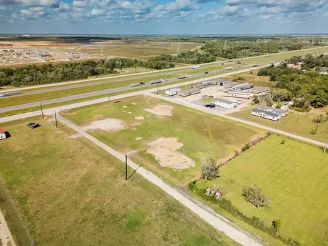 13355 & 13405 Pleasant Valley Drive Rosharon TX 77583