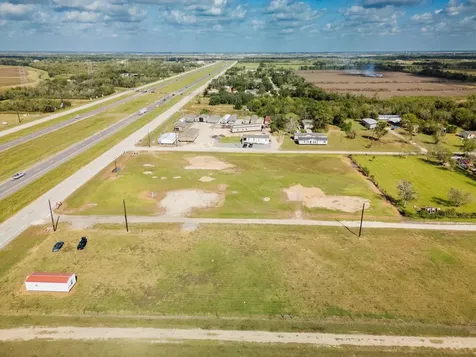 13355 & 13405 Pleasant Valley Drive Rosharon TX 77583